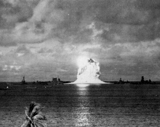 nuclear bomb explosion underwater