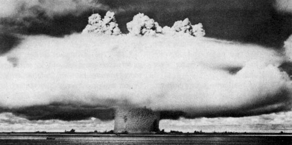 nuclear bomb explosion underwater